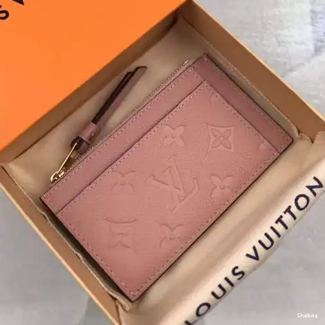 LV 19B570070 Bags 0524